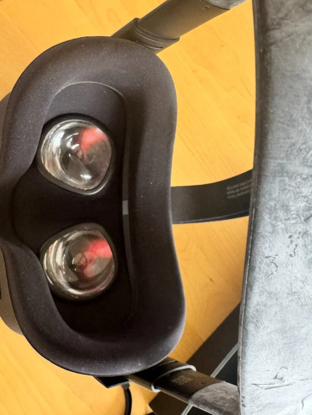 Meta Oculus Quest 1 Headset + 2 Controllers - BLACK